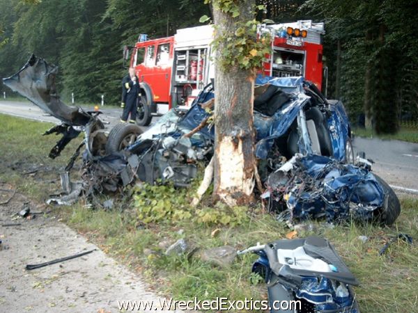 Car Crashes Into Tree