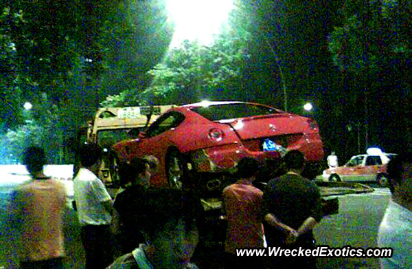 Audi R8 Crashes Into Ferrari 599 GTB
