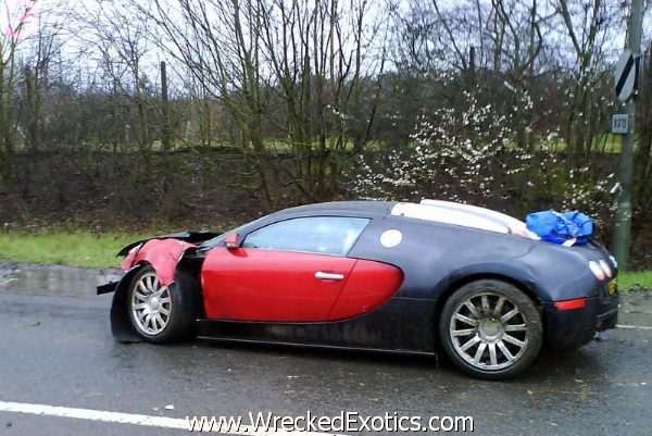 Bugatti Veyron And here is the 2nd crash The driver again with too much