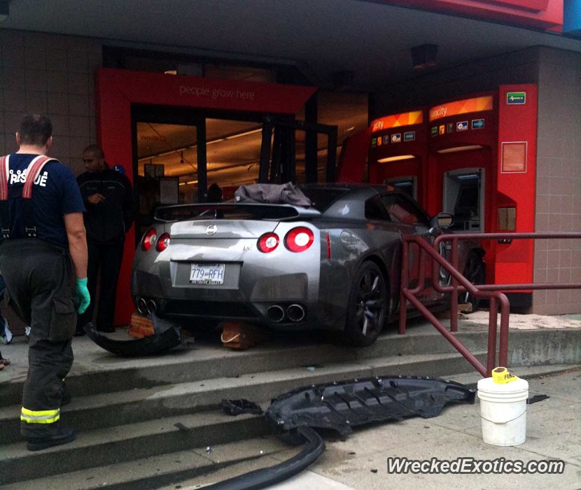 Driver Lost Control While Speeding And Crashed Into a Couple of Atm ...