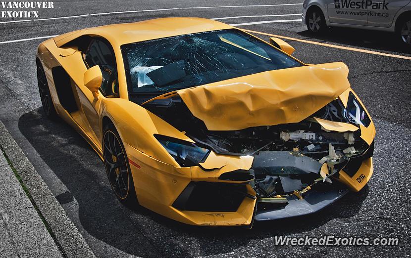 mach crash lamborghini aventador