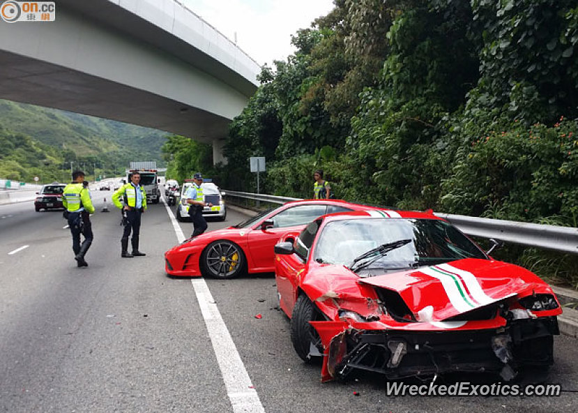 Two Ferraris Crash into Each other in Hong Kong