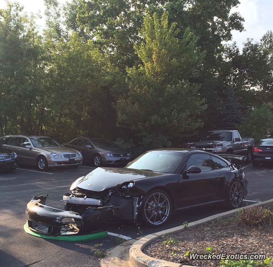 [http://www.wreckedexotics.com/images/17/900_o16245.jpg]