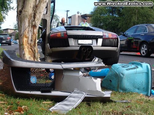 Car2002 Lamborghini Murcielago DescriptionDriver lost control and slammed 